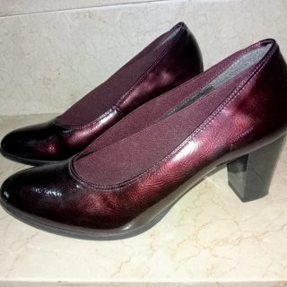 Zapatos de salón sin estrenar!!