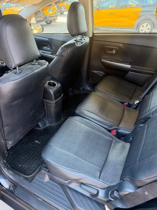Toyota Prius+ 2017