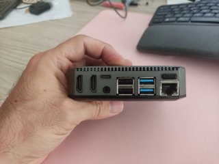 Raspberry PI4 8GB y caja Argon One
