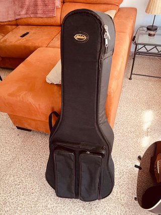 Guitarra acústica Ovation Celebrity mod CC047