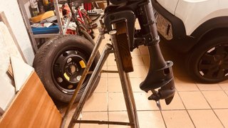 Motor fueraborda Yamaha 5 CV 2T + caballete