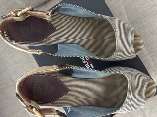 Remate!! Sandalias Tommy Hilfiger Talla 40