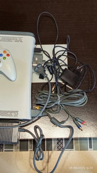 Mega Pack Xbox 360 + Kinect + Controller + 20 Giochi
