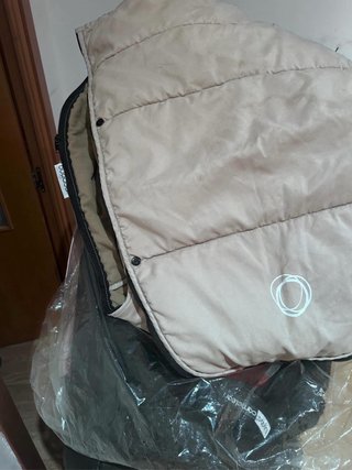 Carrito de bebe rosa marca bugaboo