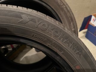 2 Ruedas Yokohama 225/55R18 98H