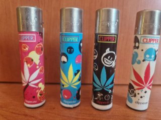 4 accendini Clipper da collezione