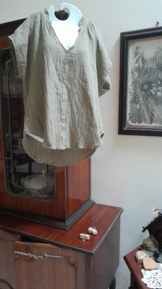 Blusa in cotone  verde militare