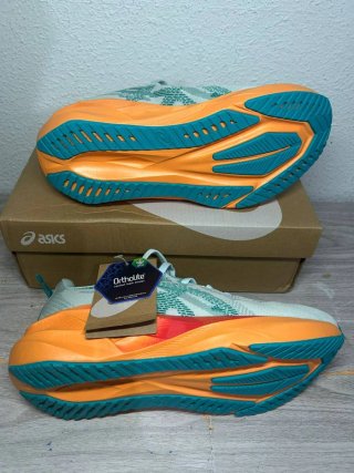 Asics Novablast 5 Talla 44 Naranja Verde