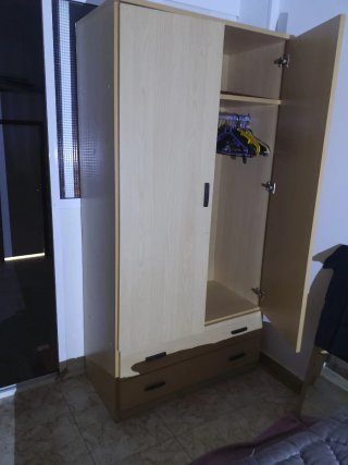 Mueble oficina y muebles de tienda o negocio