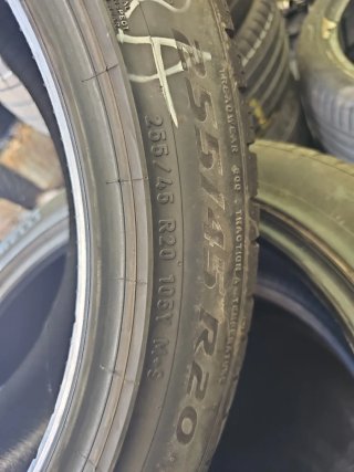 255 45 20  Pirelli  Michelin