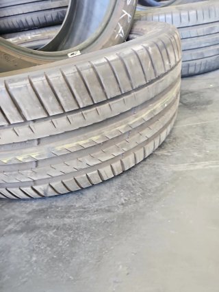 255 45 20  Pirelli  Michelin