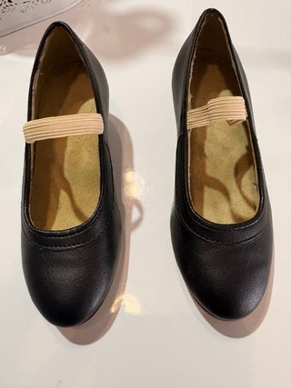 Zapatos negros de flamenco. talla 27.