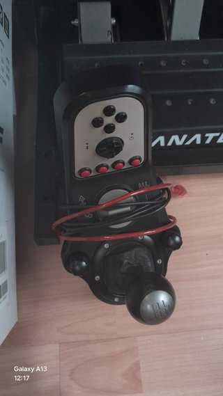 Fanatec CSL DD QR2 8Nm + volante F1 + G27 + cockpi