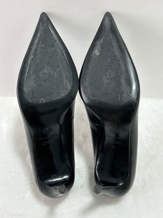 Massimo Dutti Stilettos negros 37