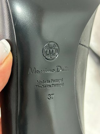 Massimo Dutti Stilettos negros 37