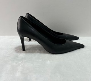 Massimo Dutti Stilettos negros 37