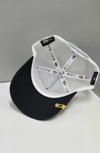 Gorra New Era LA Negra y Blanca