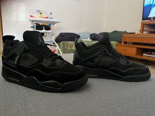 Jordan retro 4 black