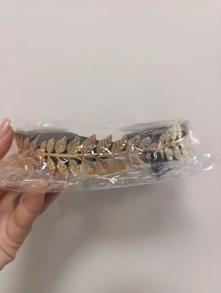 Diadema Hojas Doradas y cinta negra parfois