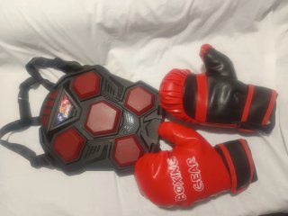 Juego boxeo y regalo guantes