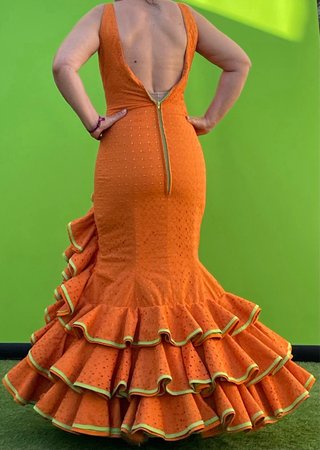 Traje de flamenca tela perforada talla 36-38