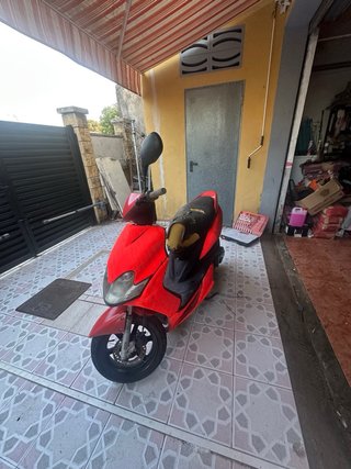 Jog r