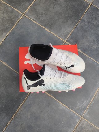 Botas de fútbol infantiles PUMA 38.5