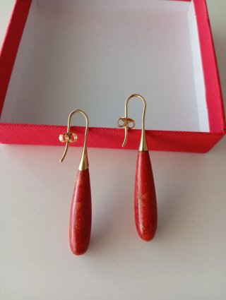 Pendientes de oro y coral
