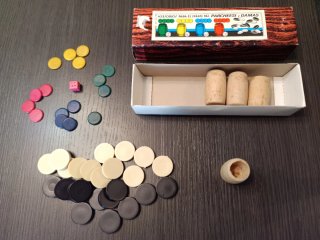 Antiguo Juego Parchís y Damas Madera