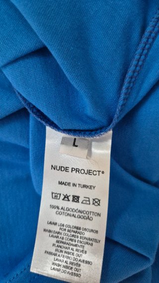 T-shirt homem Nude Project L