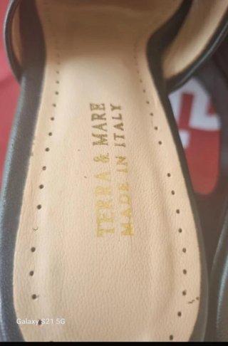 Sabot donna  in pelle nera Terra & Mare