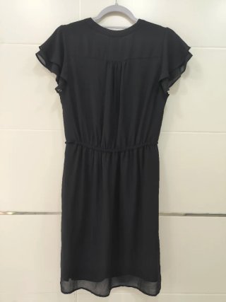 Vestido de fiesta negro, un solo uso.