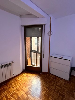 Alquilo habitación grande