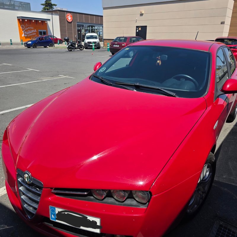 Alfa Romeo 159 2011 - foto 1