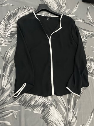 Ropa con poco uso