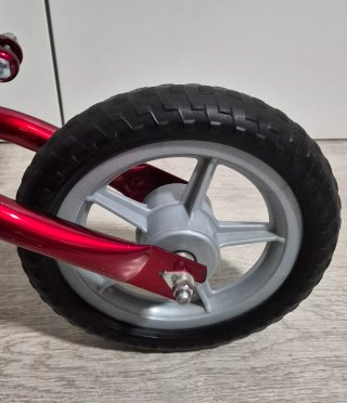 Bicicleta sin pedales Chicco Red Bullet Roja