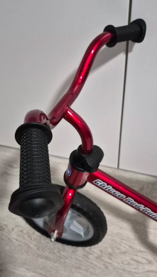 Bicicleta sin pedales Chicco Red Bullet Roja