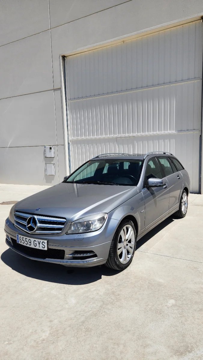 Mercedes-Benz Clase C 2010 - foto 1