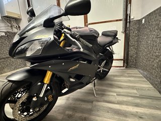 Yamaha R6