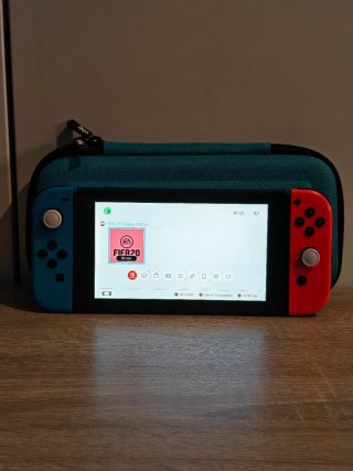 NINTENDO SWITCH V2 + ACCESORIOS + FUNDA