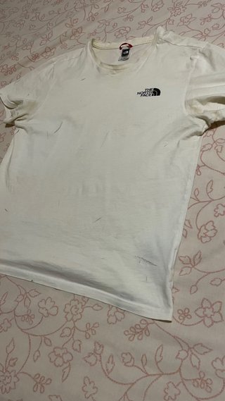 Camiseta blanca THE NORTH FACE.