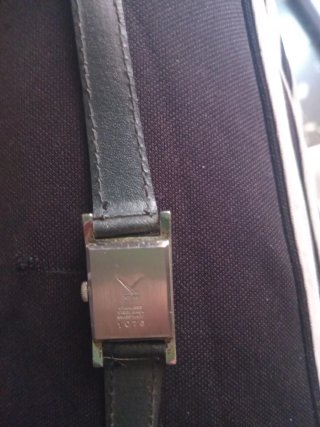 Reloj Camy Mujer Dorado y Negro