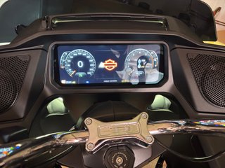 Título: Harley-Davidson Road Glide 2024 – 2.000 km