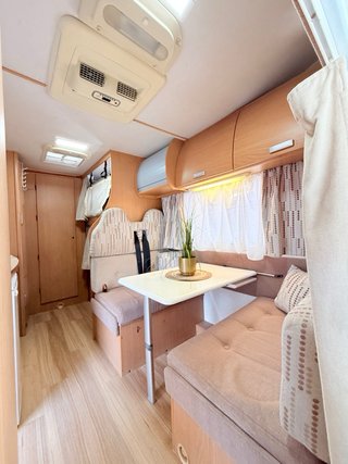 Autocaravana 6 plazas/nacional/aire