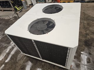 Carrier, enfriadora 149 kw, bomba calor