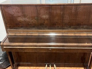 piano vintage