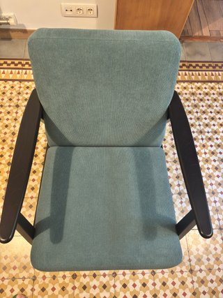 Sillón EKENÄSET de IKEA verde. Prácticamente nuevo