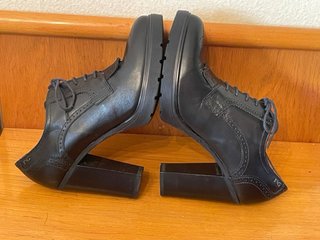 NERO GIARDINI - zapatos oxford tacón plataforma 40