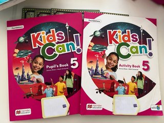 Libros texto 5o (Ingles, matemáticas y religión)