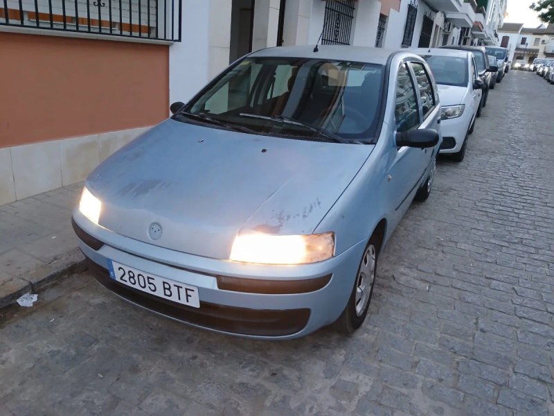 FIAT Punto 2000 - foto 1